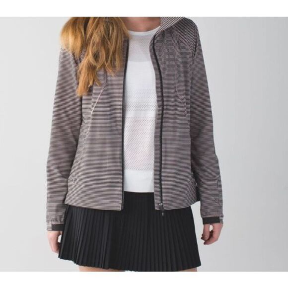 Lululemon Go The Distance Jacket Mini Pop Stripe Printed Mink Berry Black size 6 - Picture 10 of 11